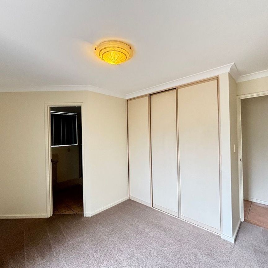 Prime Melville Location – Just Show up to View&excl; Home Open 20&sol;21&sol;9&sol;25 Sat & Sun 10am - 10&period;30am - Photo 1
