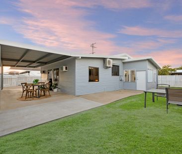 Relaxed, Contemporary Living for the Modern Family! - Photo 4