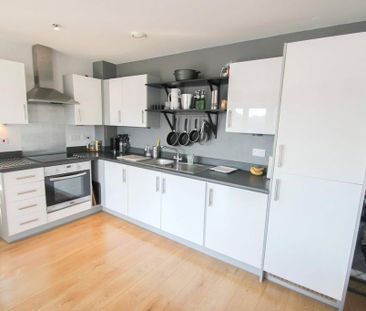 2 bedroom apartment to rent - Photo 6