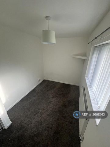 3 bedroom end of terrace house to rent - Photo 4