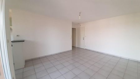 location Appartement T2 DE 39.17m² À SEILH - Photo 3