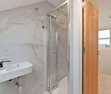 A newly refurbished and extended four bedroom home in the heart of ... - Photo 1