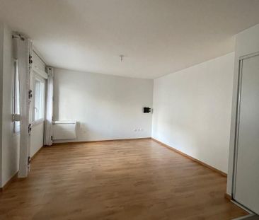 Location Appartement 1 pièce 34m² LA NEUVILLETTE 51100 - Photo 1