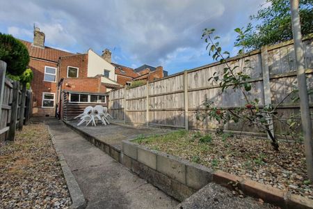 York Street - Photo 5