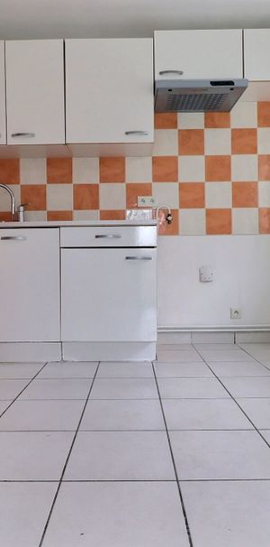 Location Maison 2 pièces 28m² CLERMONT FERRAND 63100 - Photo 1