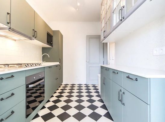 Rua Tenente Ferreira Durão, Lisbon, Lisbon 1350-315 - Photo 1