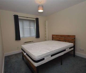 Kingshill Court, Kingshill Road, Swindon, Wiltshire, SN1 - Photo 4