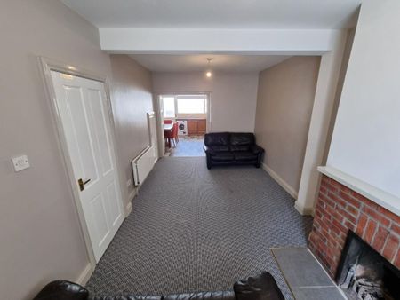 118 Victoria Street, Lurgan BT67 9DG - Photo 4