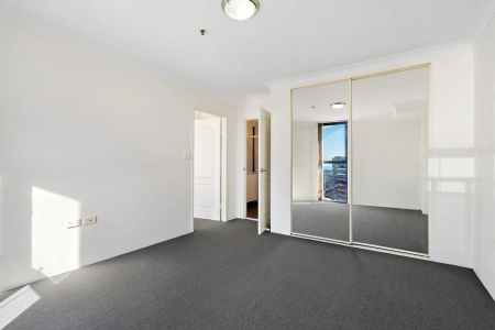 Bright, Spacious & Right in the Heart of the CBD! - Photo 2