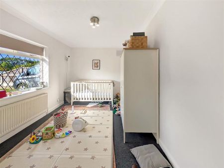 2 bedroom detached bungalow to rent - Photo 5