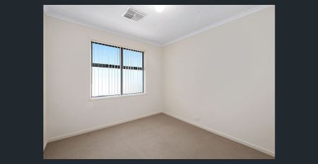 Tidy 3 Bedroom Townhouse in the Heart of Blakeview - Photo 2
