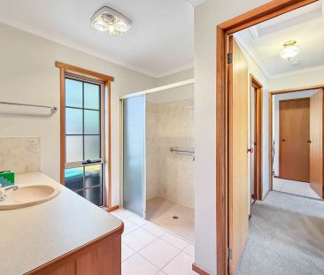 Great Location - Photo 6