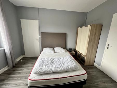 A VILLENEUVE SUR LOT, T2 MEUBLÉ DE 21,93m2 - Photo 4