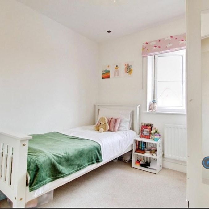 4 bedroom terraced house to rent - Photo 1