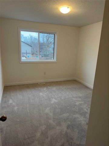 For Lease - 7 Alayche Trail, Welland, Ontario - Photo 2