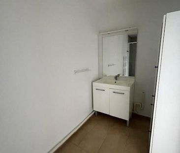Location Appartement 1 pièce 27m² VAULX EN VELIN 69120 - Photo 5