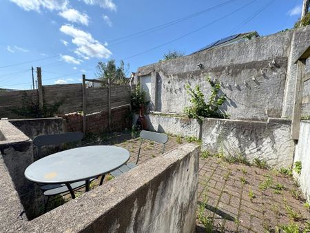 3 bedroom apartment to rent - Photo 3