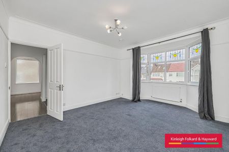 3 bedroom flat to rent - Photo 3