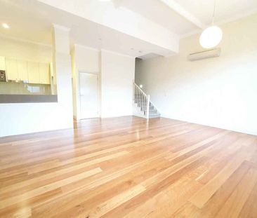 10/2 Metropolitan Road Enmore - Photo 1