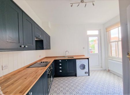 4 bedroom apartment to rent - Photo 5