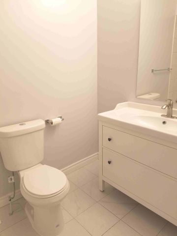 For Lease - 1316 Redbank Crescent, Oakville, Ontario - Photo 4