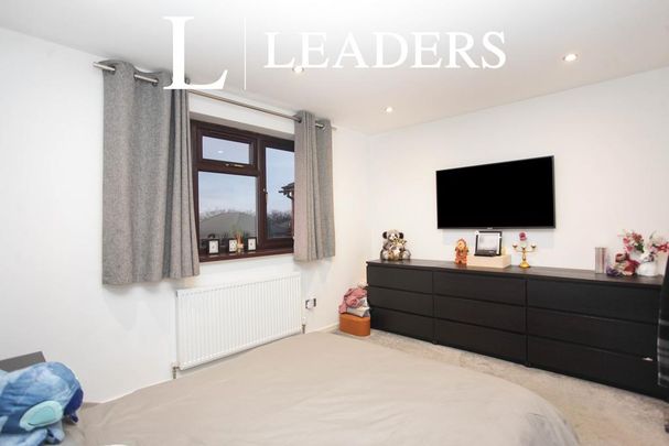 2 bedroom detached house to rent - Photo 1