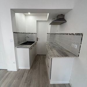 À louer : Appartement 2 pièces à Elbeuf - La Cerisaie - Photo 2