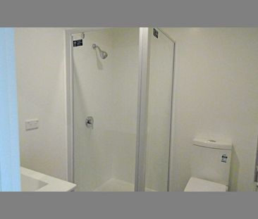 Modern 2 bedroom Apartment - Photo 5