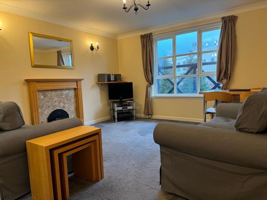 2 bedroom flat to rent - Photo 1