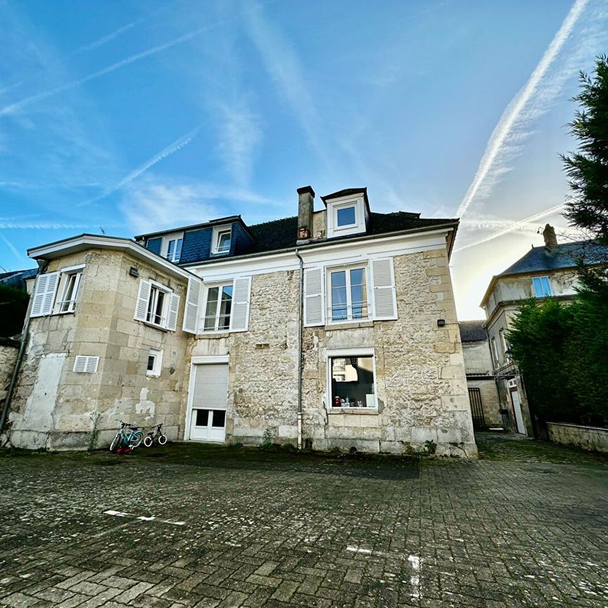 Appartement situé à Compiègne de 4 pièces en centre ville historique de 93.76 m2 - Photo 1