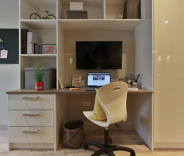 1 bedroom in a flat share to rent - Photo 4