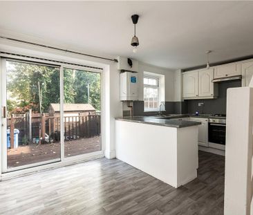 3 bedroom terraced house to rent - Photo 6