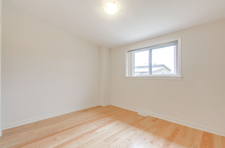 For Lease - 3092 Don Mills Road Unit# 16, Toronto, Ontario - Photo 2