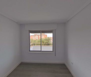 Piso en alquiler, Av San Juan de la Cruz, , M97662 - Photo 4