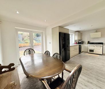 2 bedroom semi-detached house to rent - Photo 6