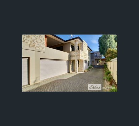 48 Lake Street, Rockingham, WA 6168 - Photo 2