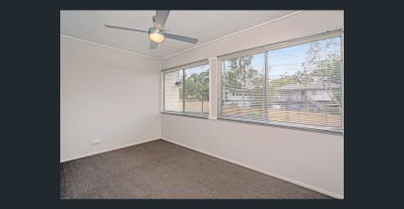 Renovated 5-Bedroom Family Home - Photo 2