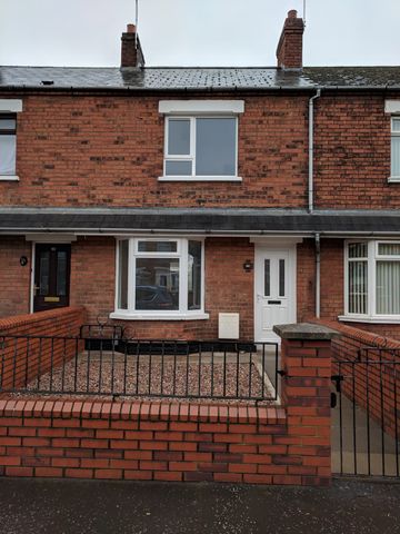 149 Shore Road, Belfast, BT15 3PN - Photo 2