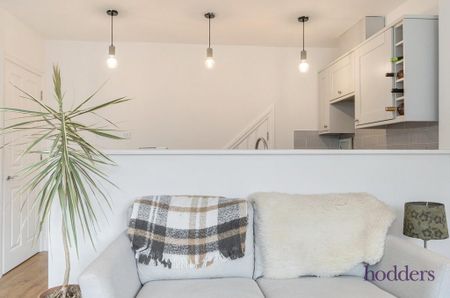 2 bedroom apartment to rent - Photo 4