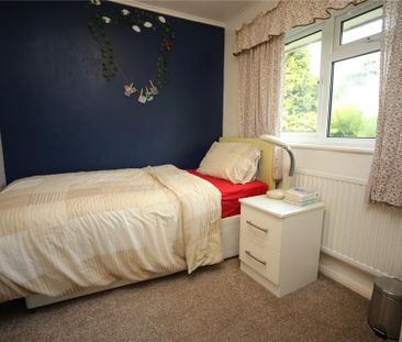 4 bedroom detached house to rent - Photo 5