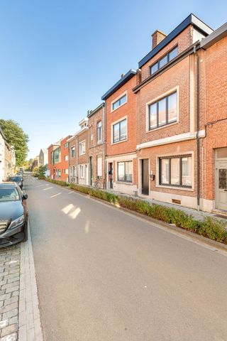 Volledig gerenoveerde, bemeubelde stadswoning - Foto 2