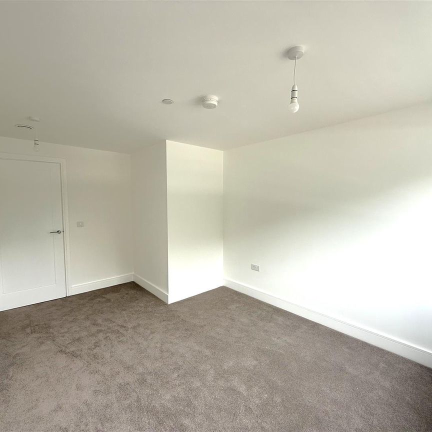 Flat 24, 2, Martin Court Hastings, TN34 1DY - Photo 1