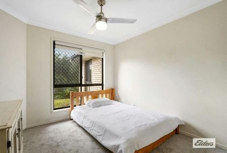 FOUR BEDROOM HOME IN QUIET CUL-DE-SAC - Photo 3