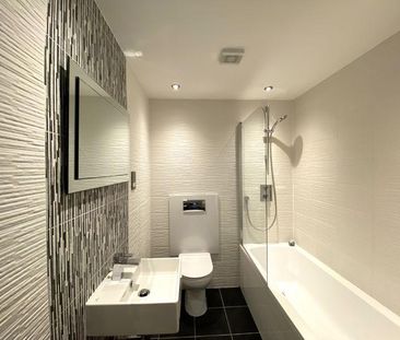 2 bedroom apartment to rent - Photo 2