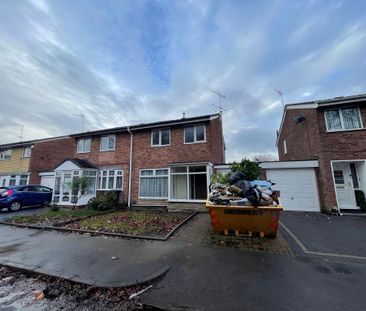 3 bedroom semi-detached house to rent - Photo 6