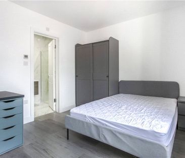 Elmside, Guildford, Surrey, GU2 7SH - Photo 6