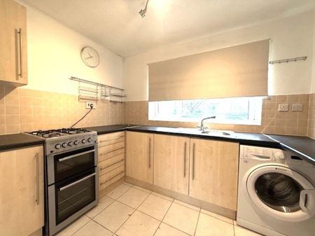 1 bedroom Flat - Woburn Close, Stevenage - Photo 4