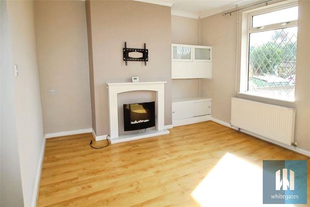 3 bedroom terraced house to rent - Photo 1
