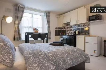 Cozy studio apartment for rent in Rathgar, Dublin - Photo 5