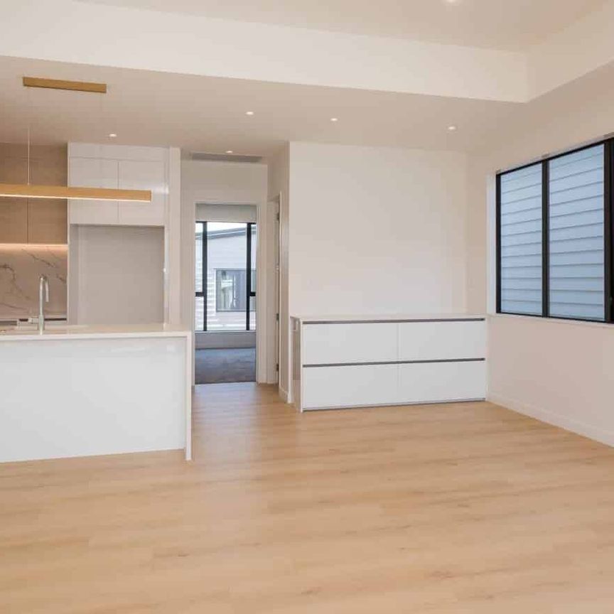 Brand New in Long Bay! - Photo 1